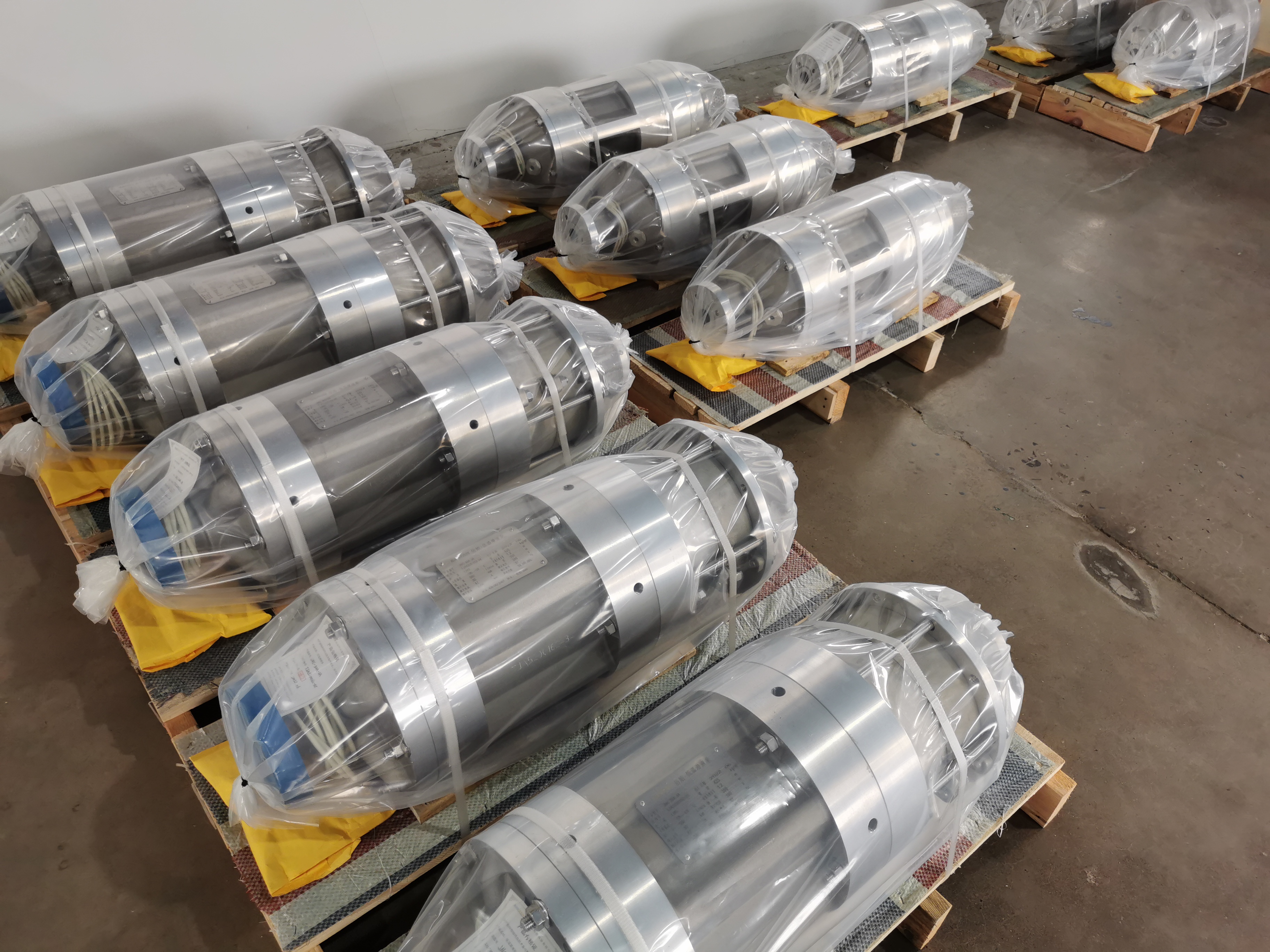 LNG低溫潛液泵四級(jí)泵 LNG低溫潛液泵四級(jí)泵